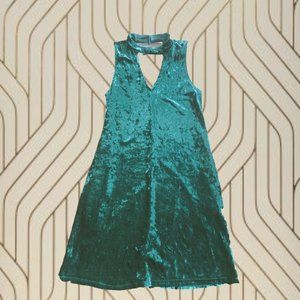 GREEN VELVET DRESS